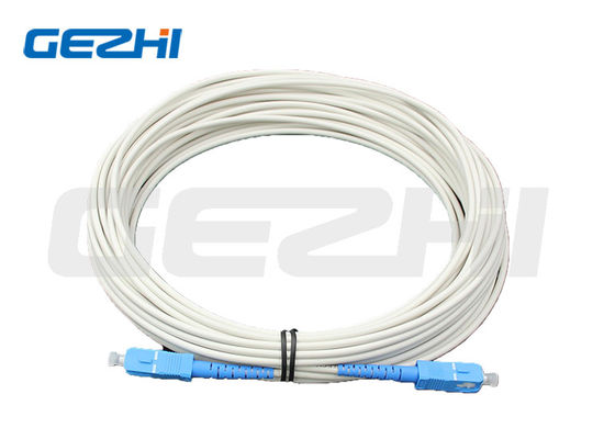 acheter Cordon de raccordement fibre optique blindé avec longueur personnalisable, haute bande passante et conception durable pour les réseaux FTTH fabrication en ligne