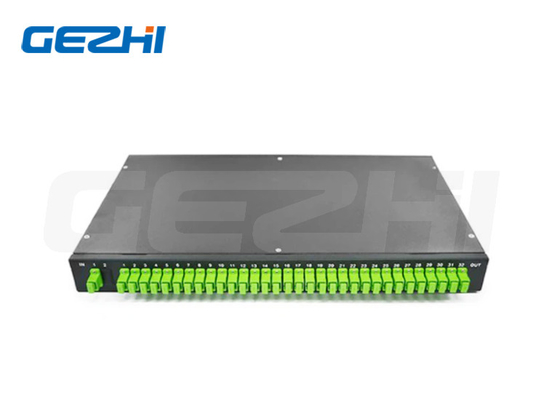 1X8 1X16 monture de rack de séparation de fibre PLC pour réseau optique passif