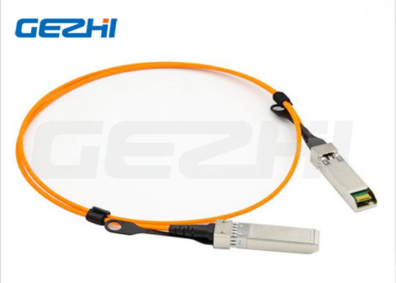 Cable SFP+ AOC branché à chaud de 10 Gb/s à faible consommation d'énergie pour Ethernet 10G et centres de données